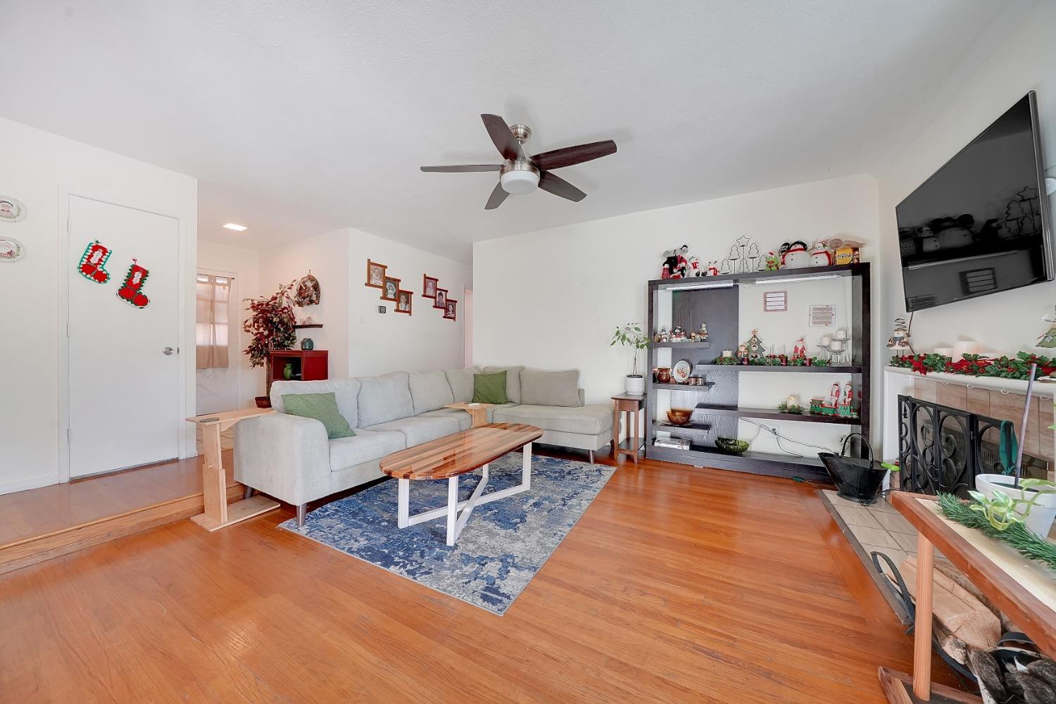 7988 Grandstaff Drive
