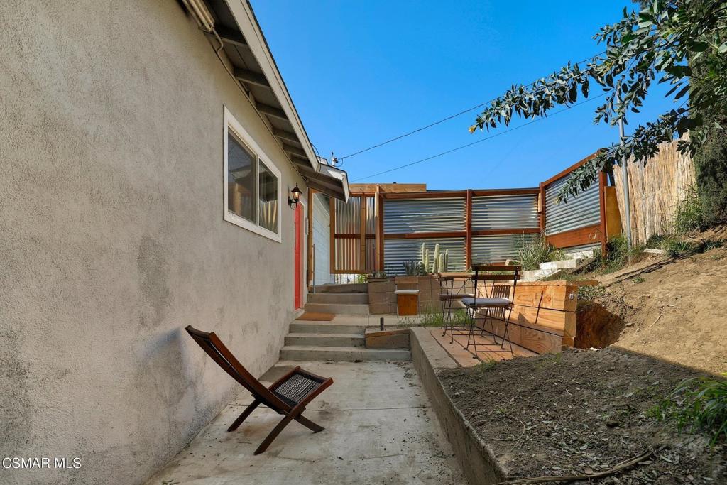 3612 Dwiggins Street