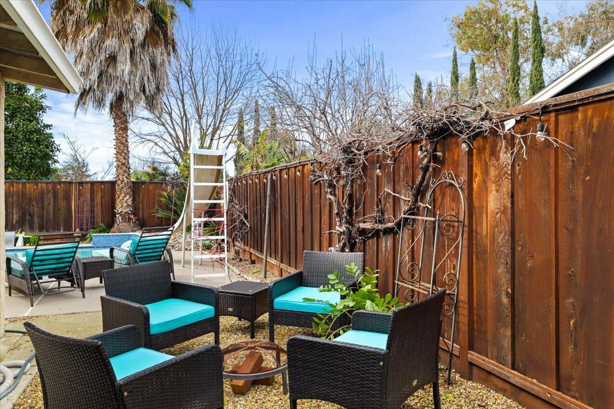 846 Curlew Road