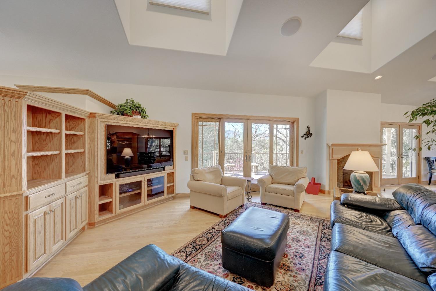 540 Raggio Court