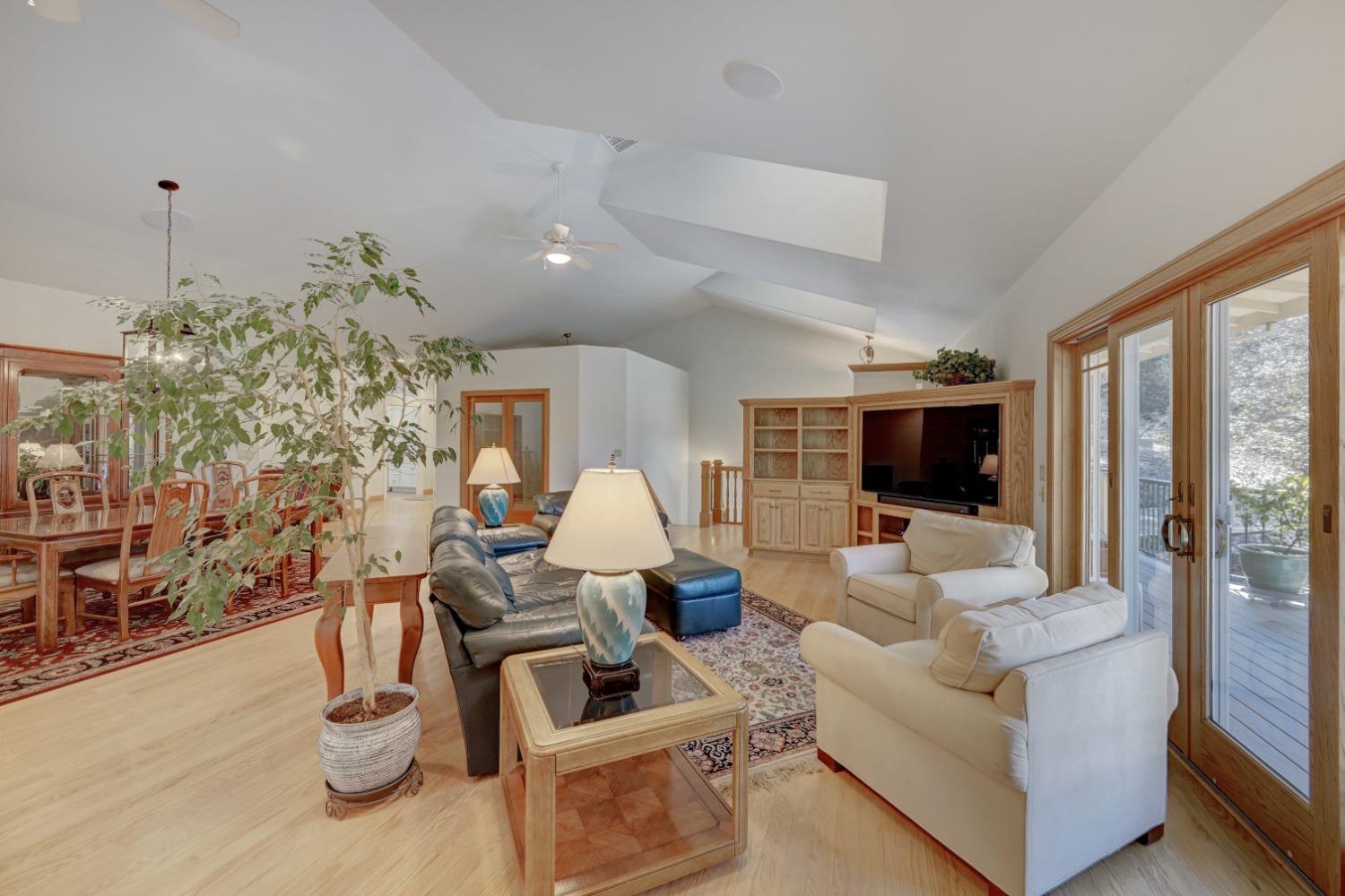 540 Raggio Court
