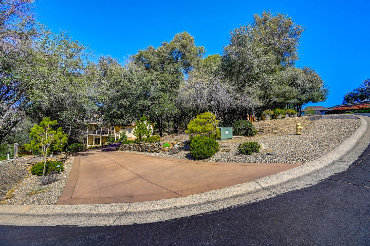 540 Raggio Court