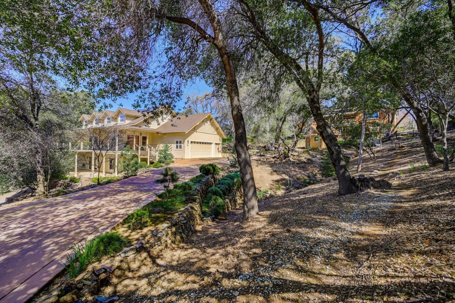 540 Raggio Court