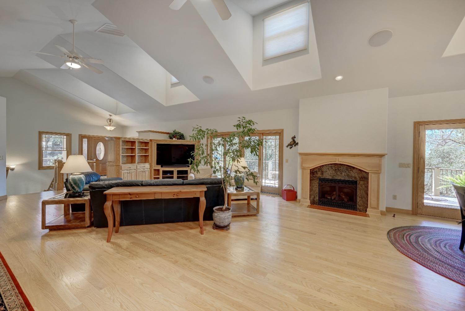 540 Raggio Court