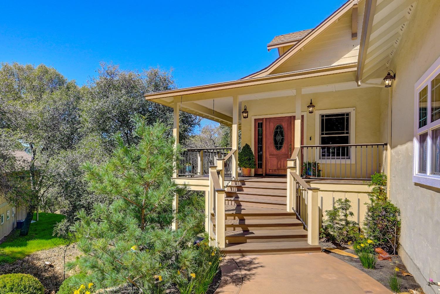 540 Raggio Court