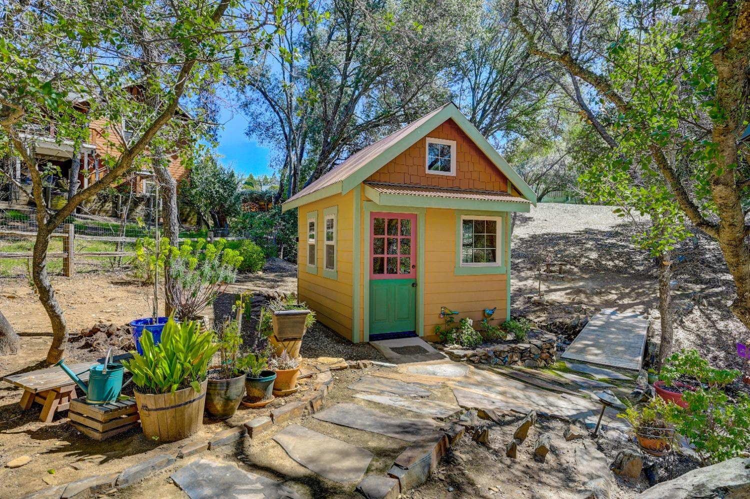540 Raggio Court