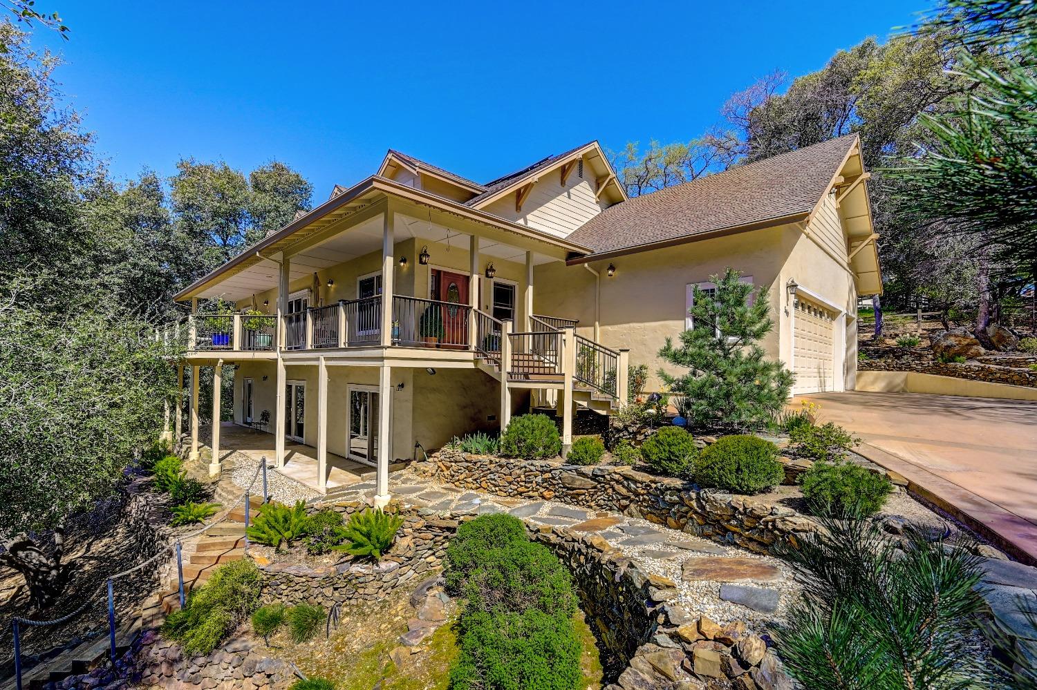 540 Raggio Court