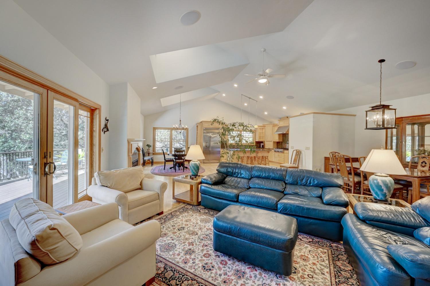 540 Raggio Court