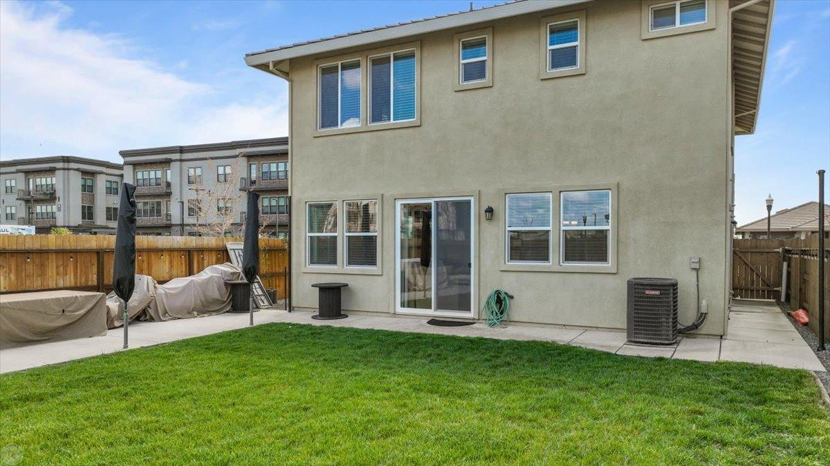 2601 Carnation Way
