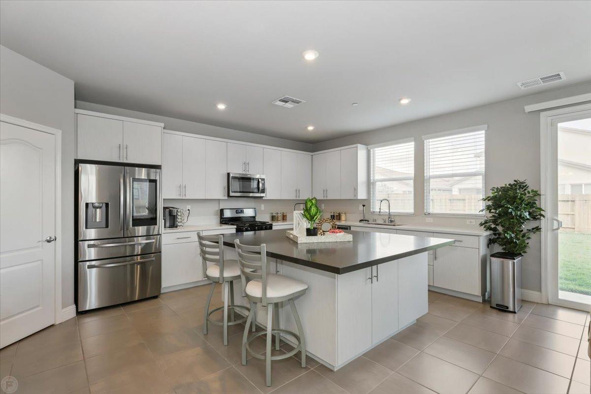 2601 Carnation Way