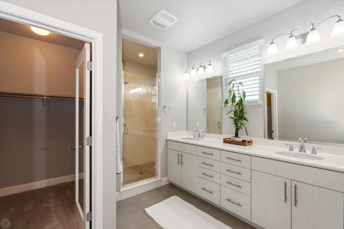 2601 Carnation Way