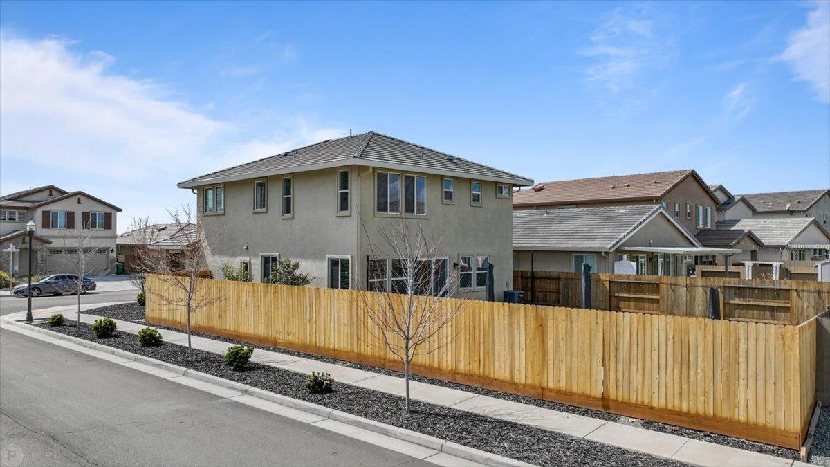 2601 Carnation Way