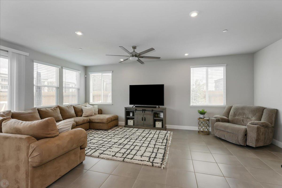 2601 Carnation Way