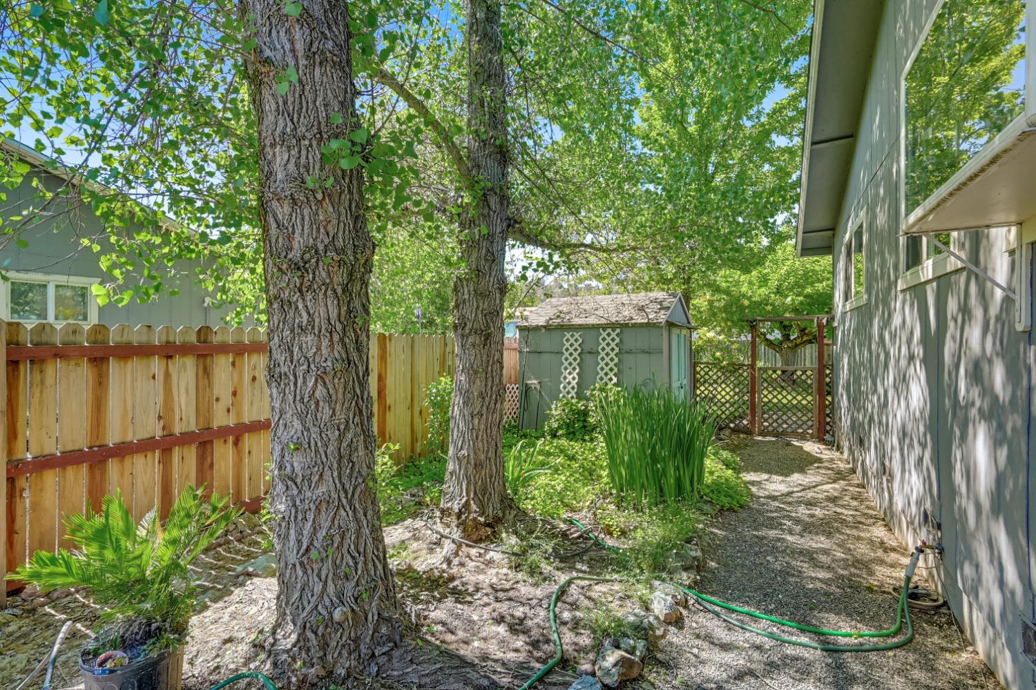 1212 Calaveritas Road