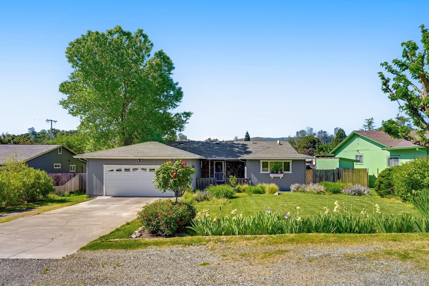 1212 Calaveritas Road