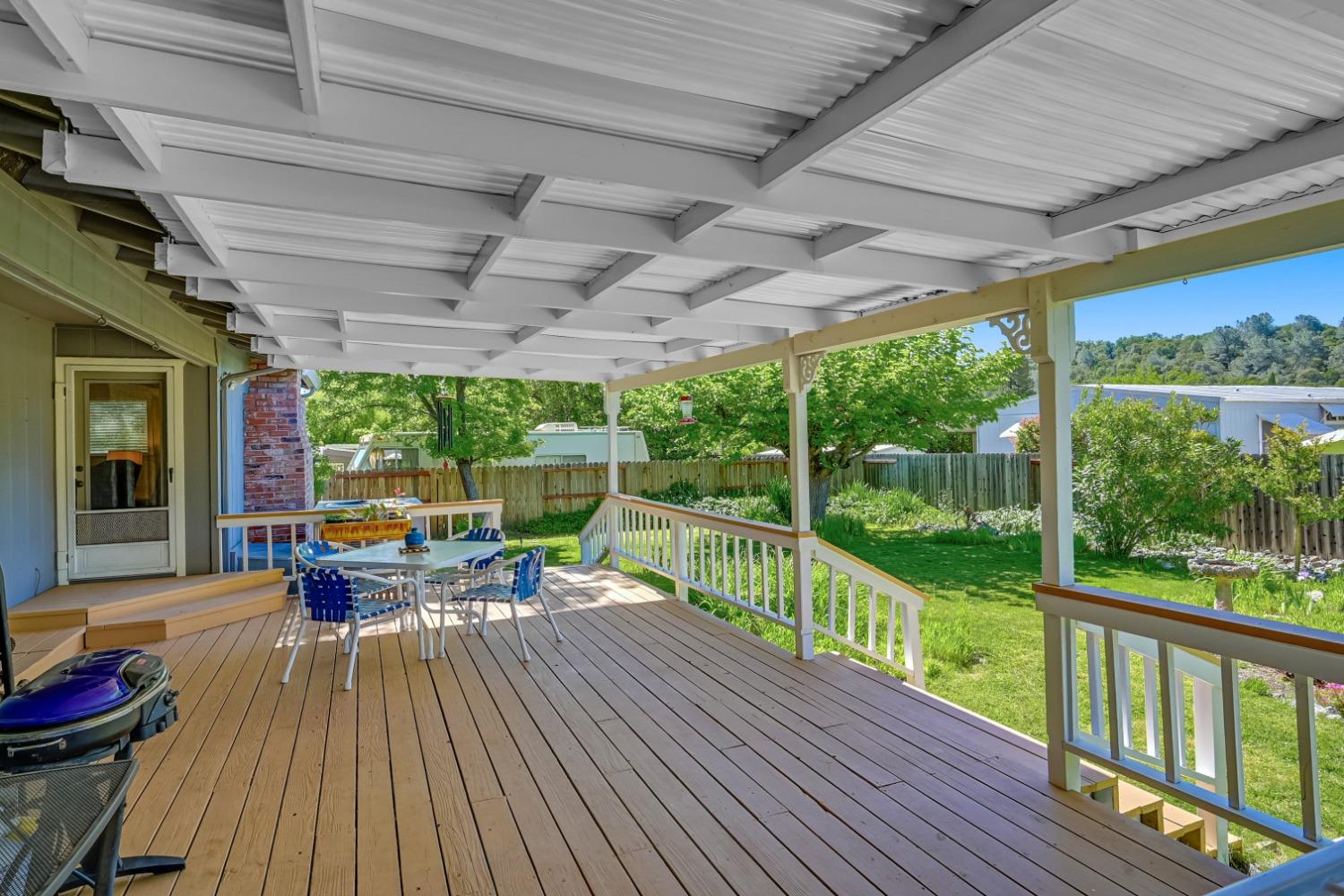 1212 Calaveritas Road