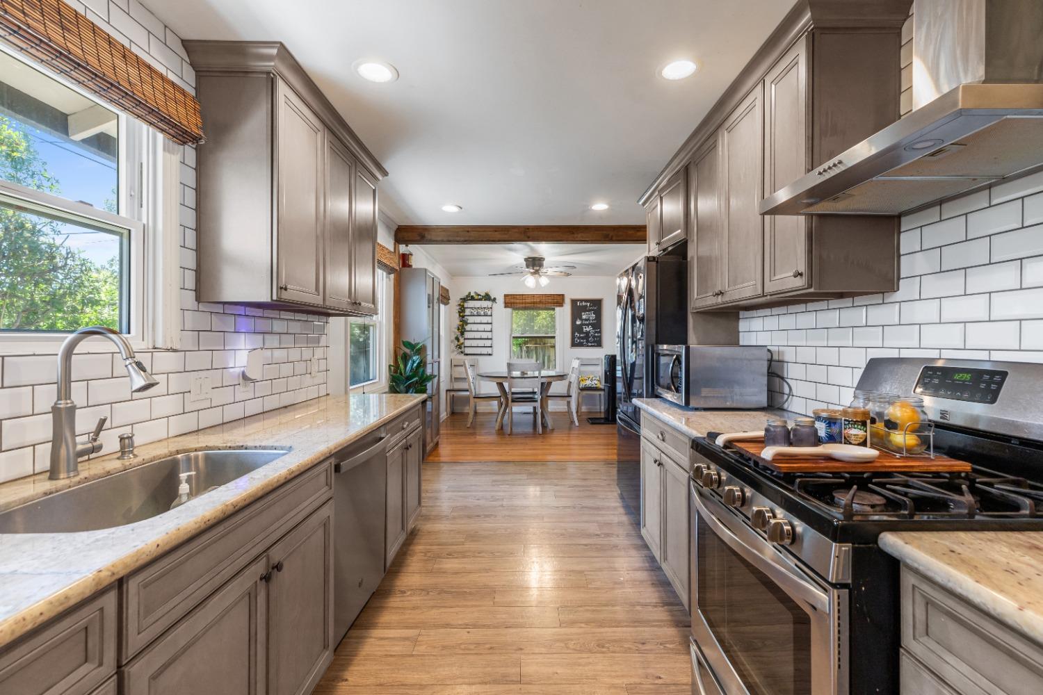 6627 Vicksburg Place