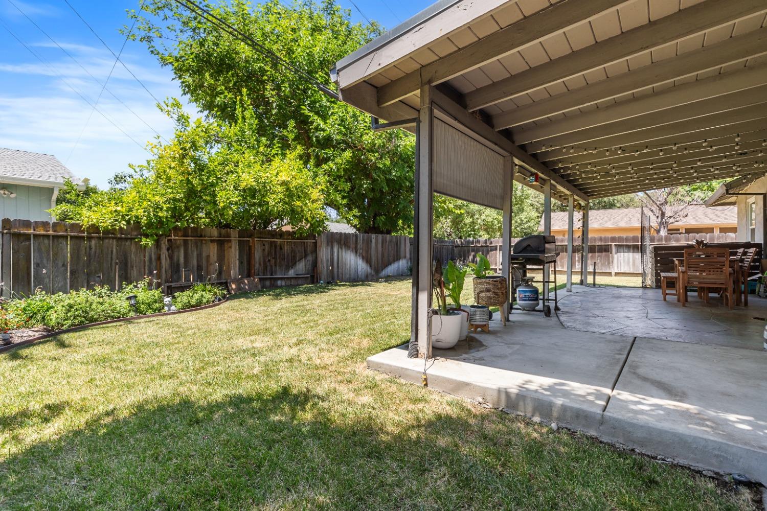 6627 Vicksburg Place
