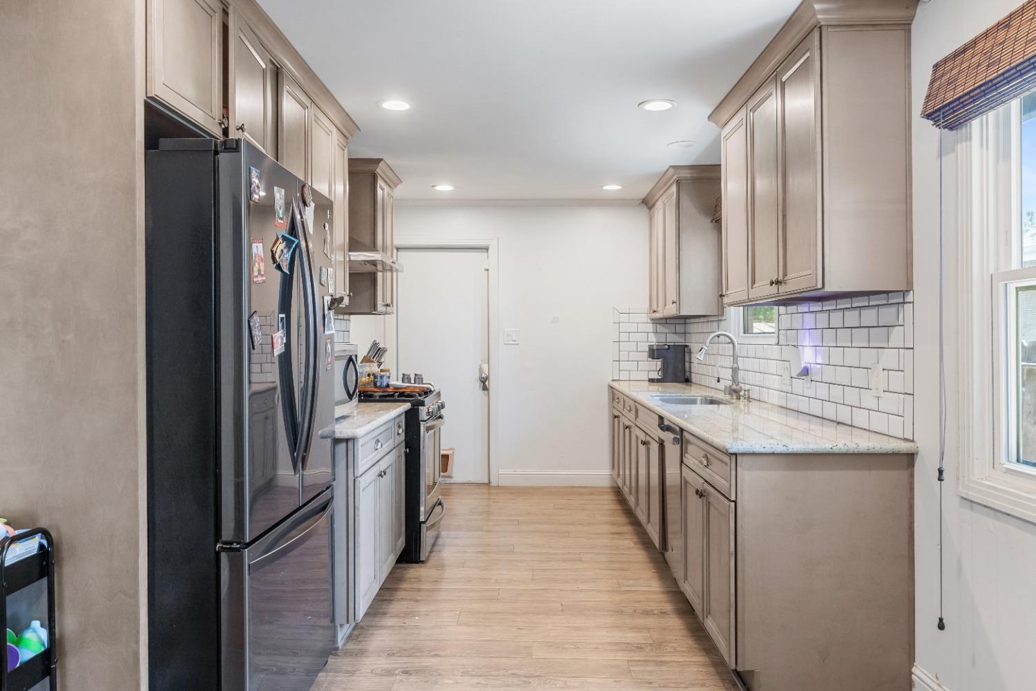 6627 Vicksburg Place