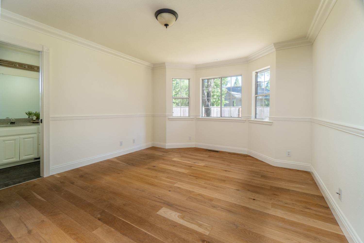 535 Sunny Oak Court