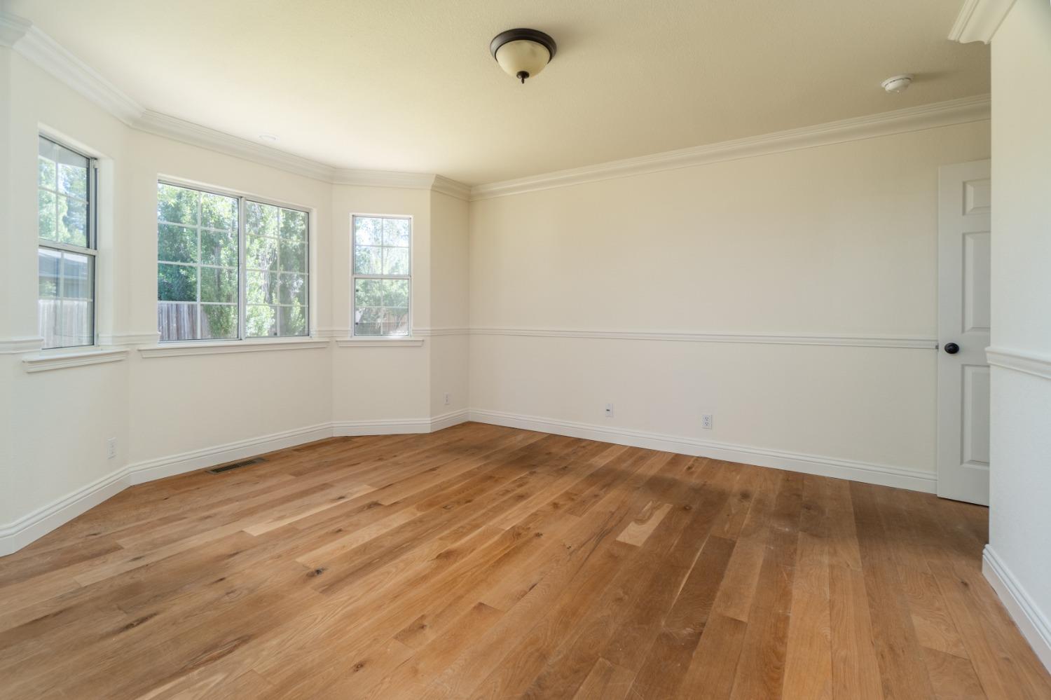 535 Sunny Oak Court