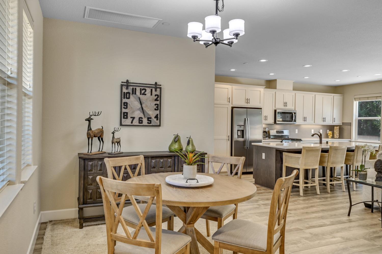 98 Creekside Court