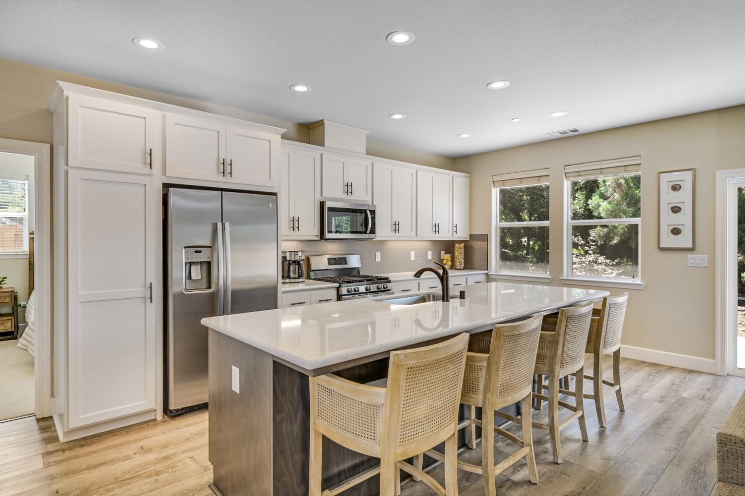 98 Creekside Court