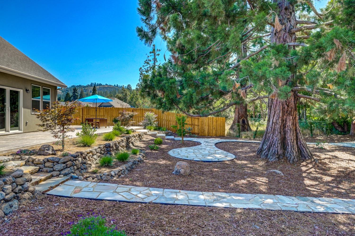 98 Creekside Court