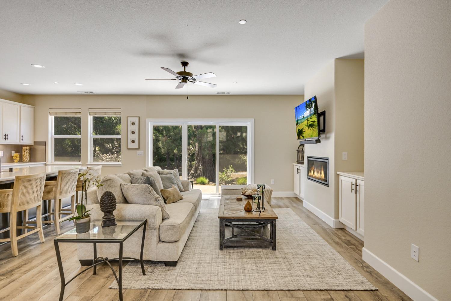 98 Creekside Court