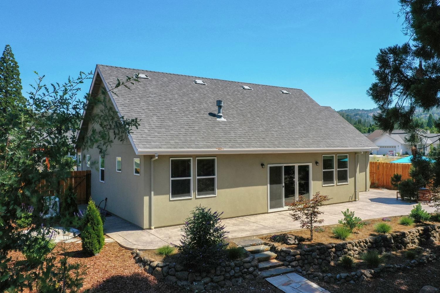 98 Creekside Court