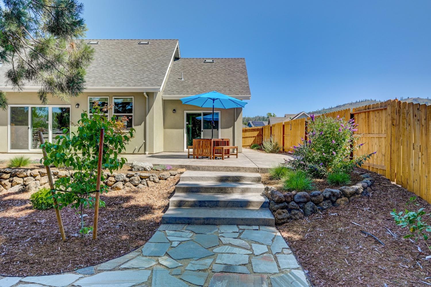 98 Creekside Court