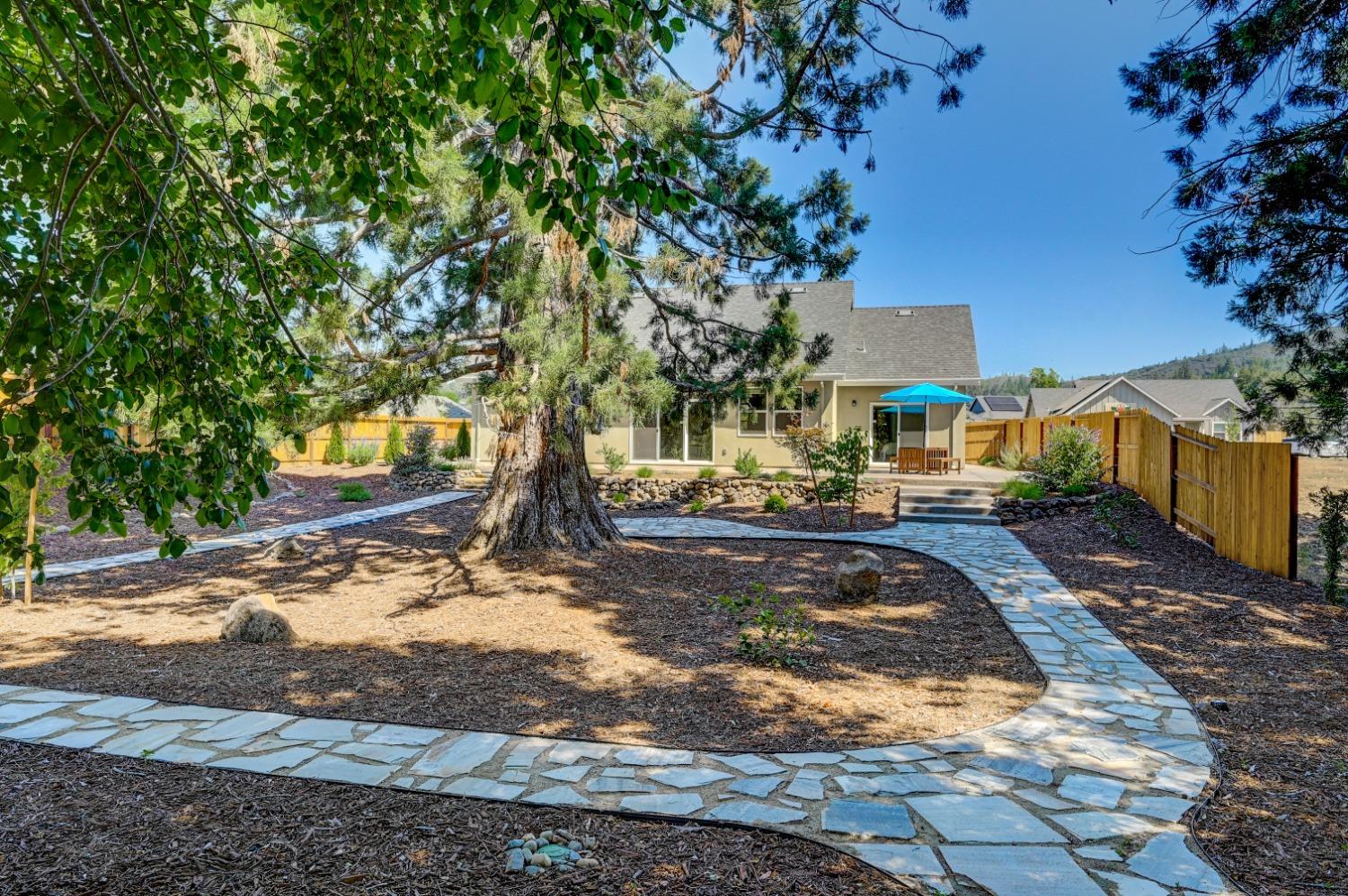 98 Creekside Court