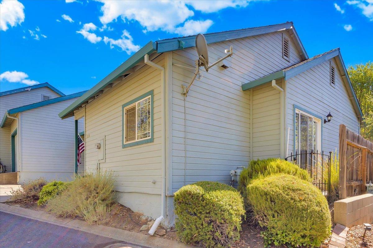 1215 Annalee Drive