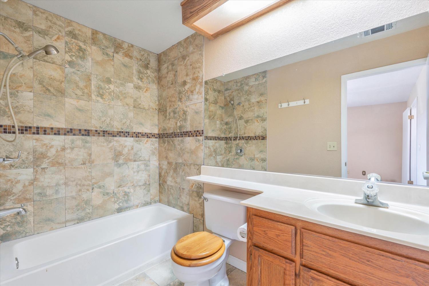 3313 PERISBURG LN