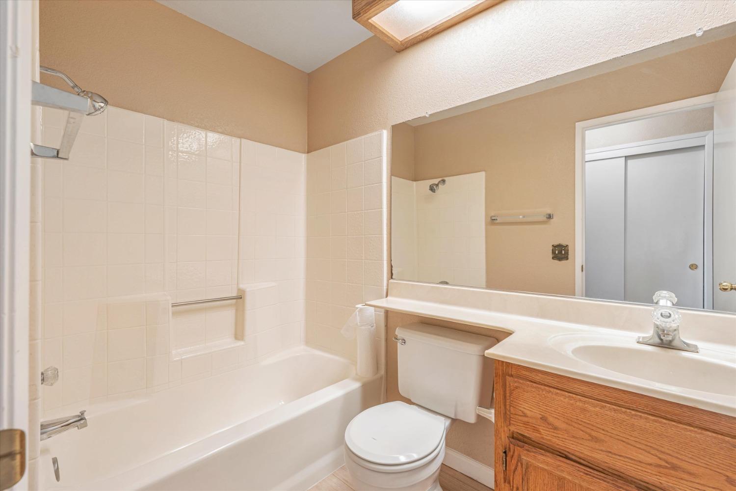 3313 PERISBURG LN