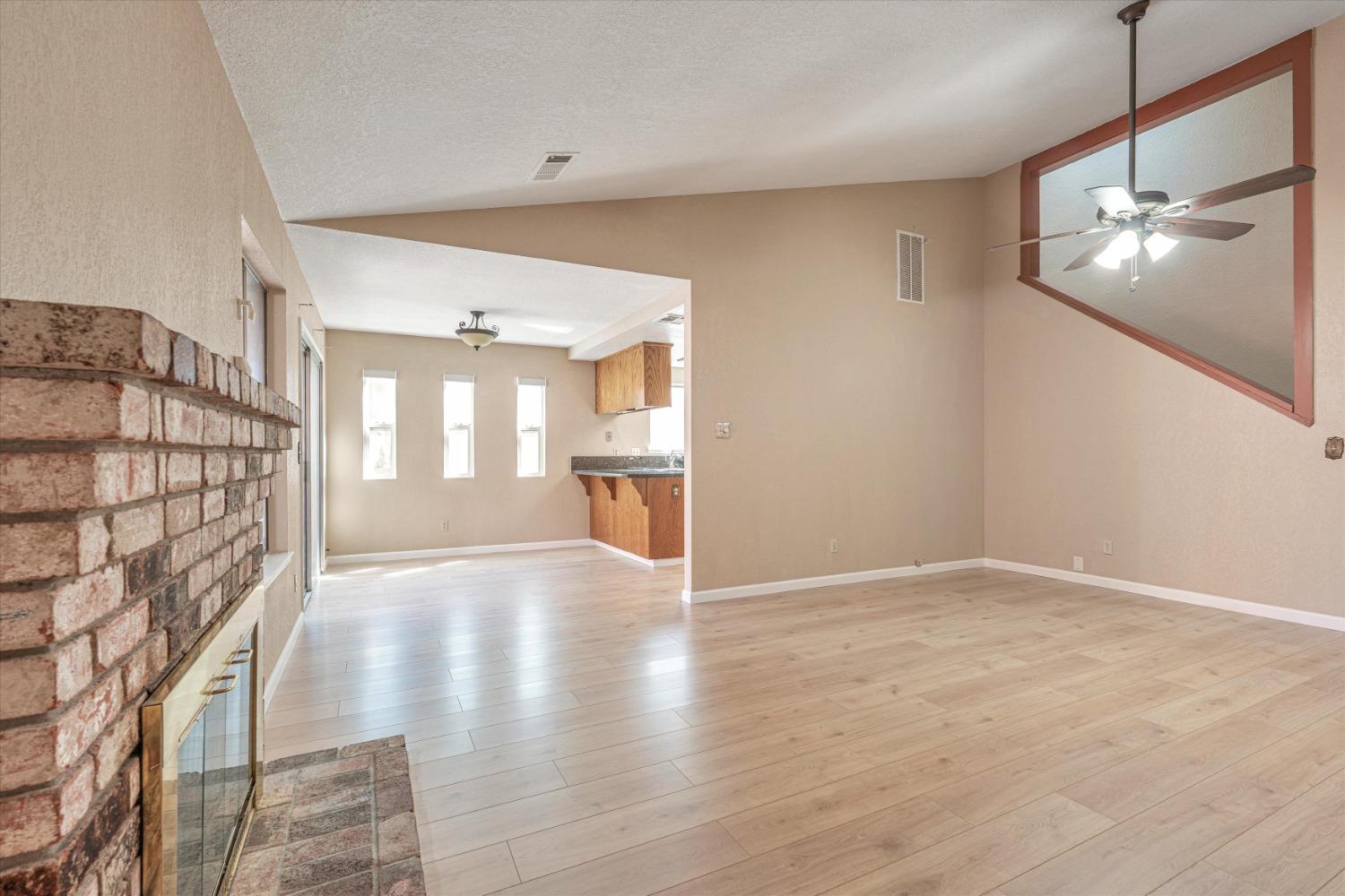 3313 PERISBURG LN