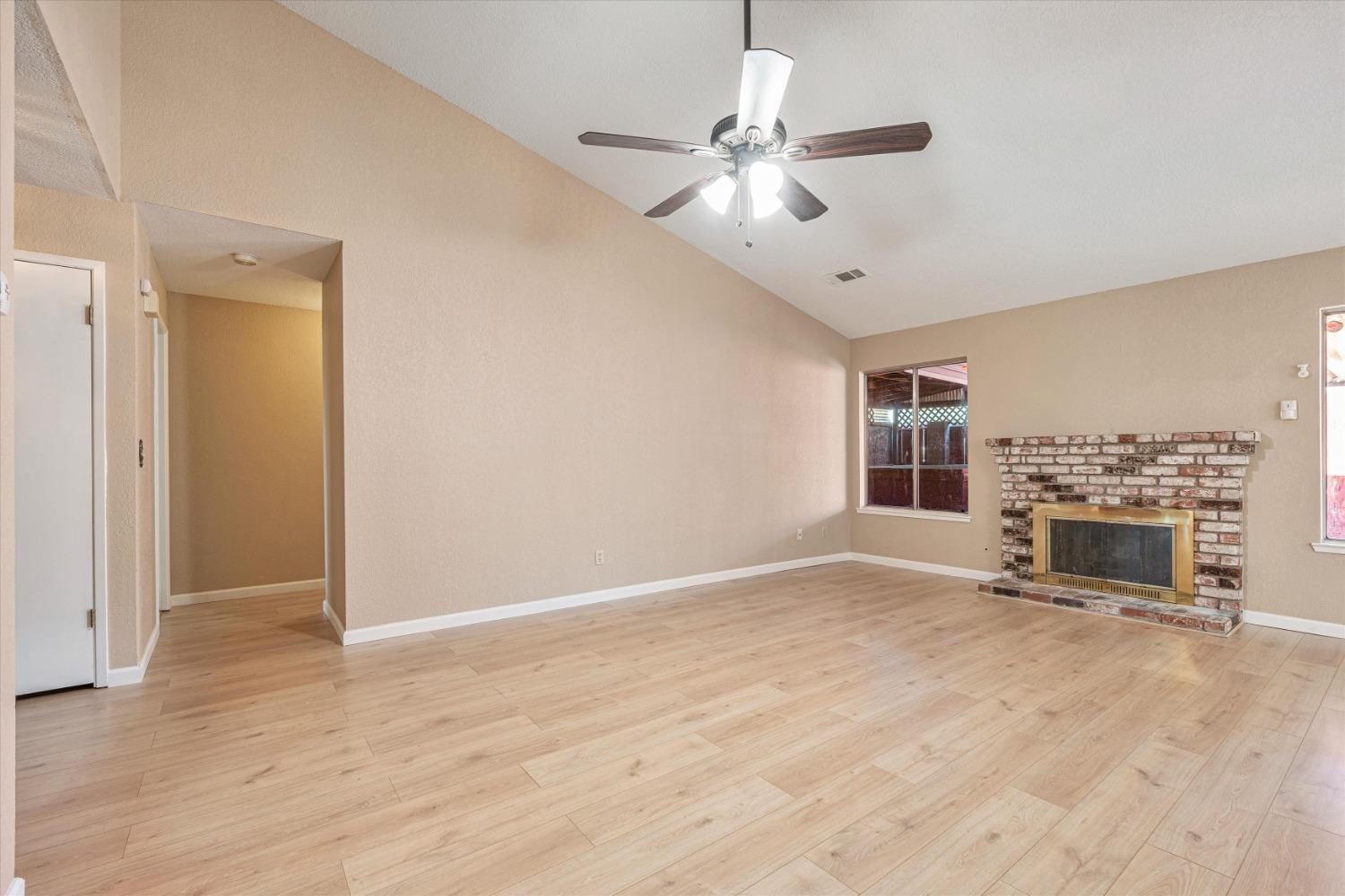 3313 PERISBURG LN