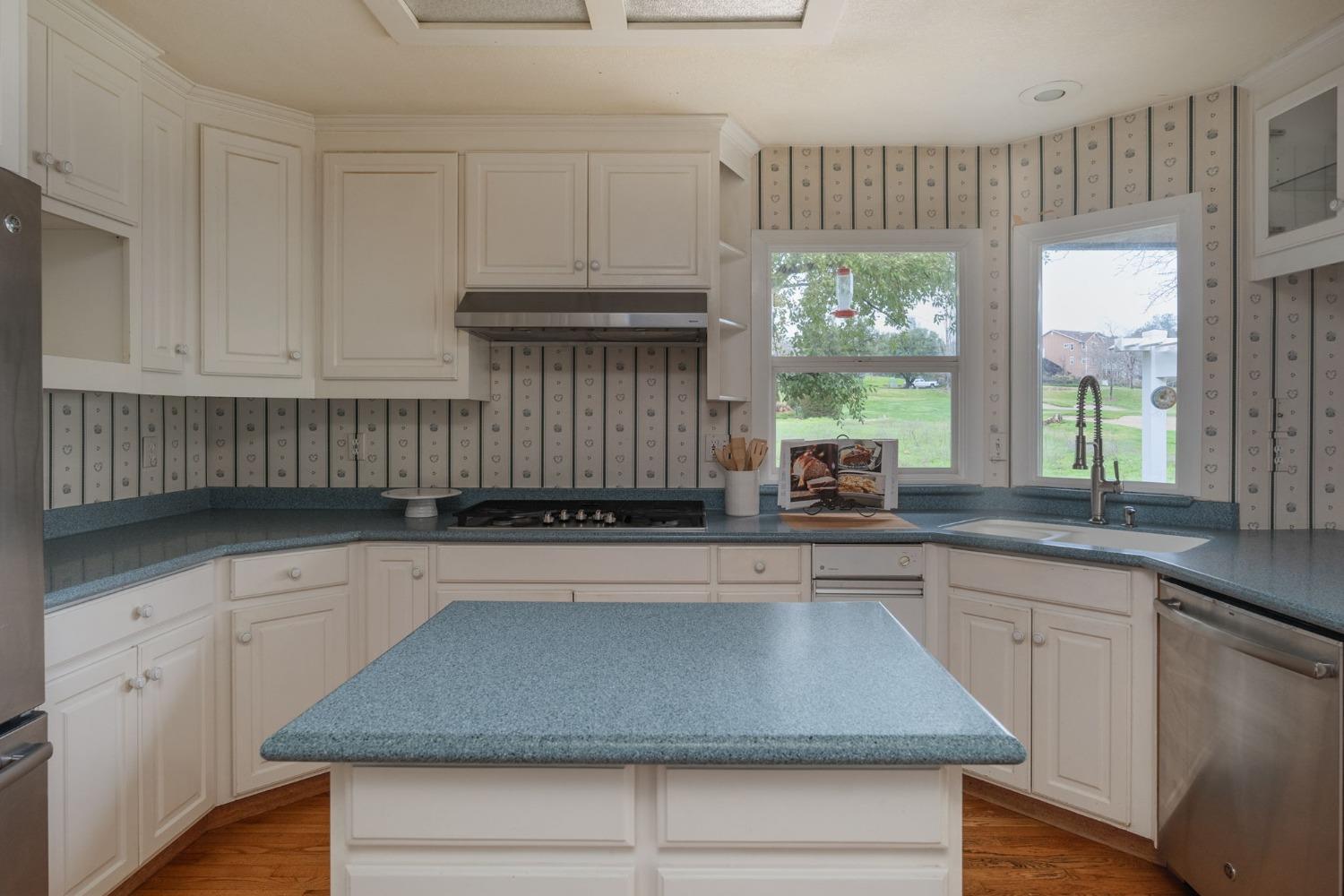 733 Selkirk Ranch Road