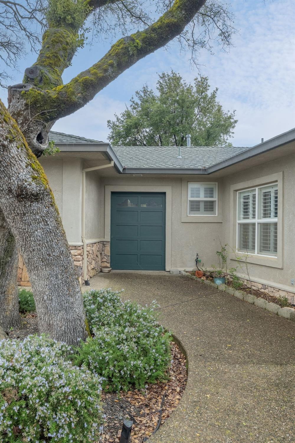 733 Selkirk Ranch Road