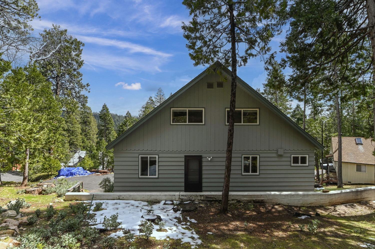 1622 Anna Lee Way