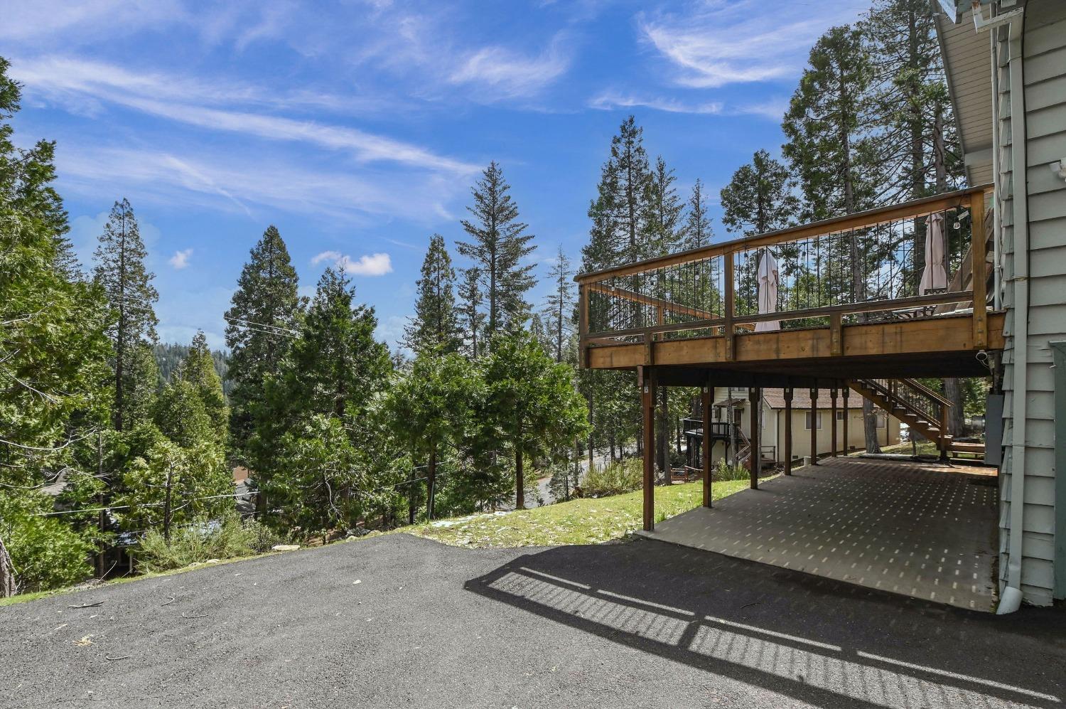 1622 Anna Lee Way