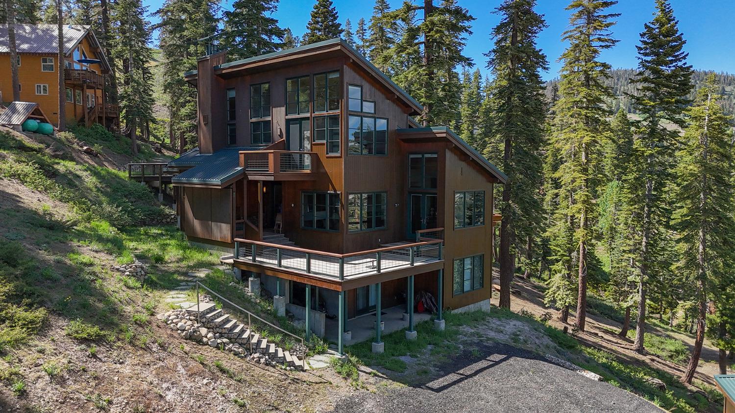 414 Avalanche Road