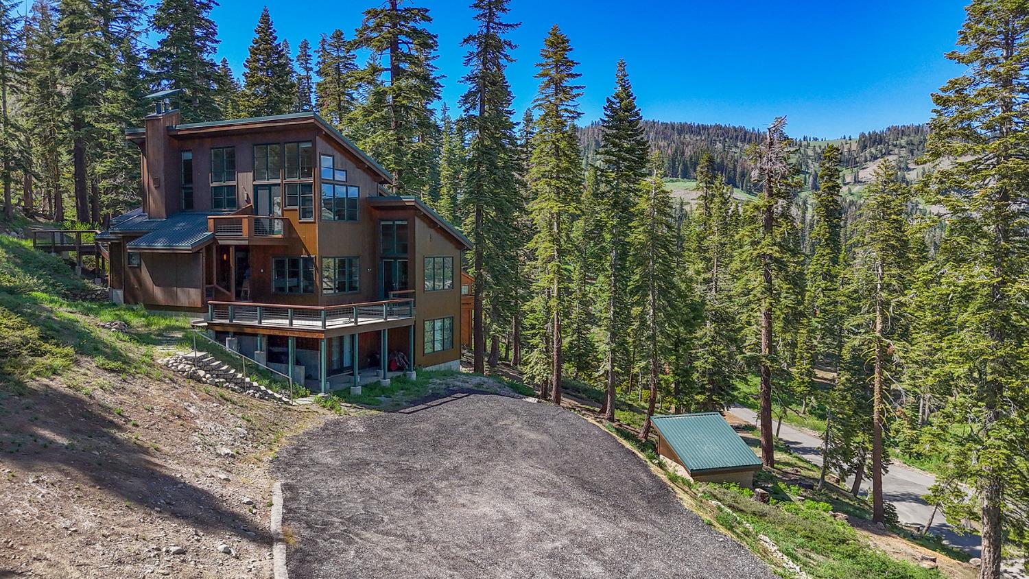 414 Avalanche Road