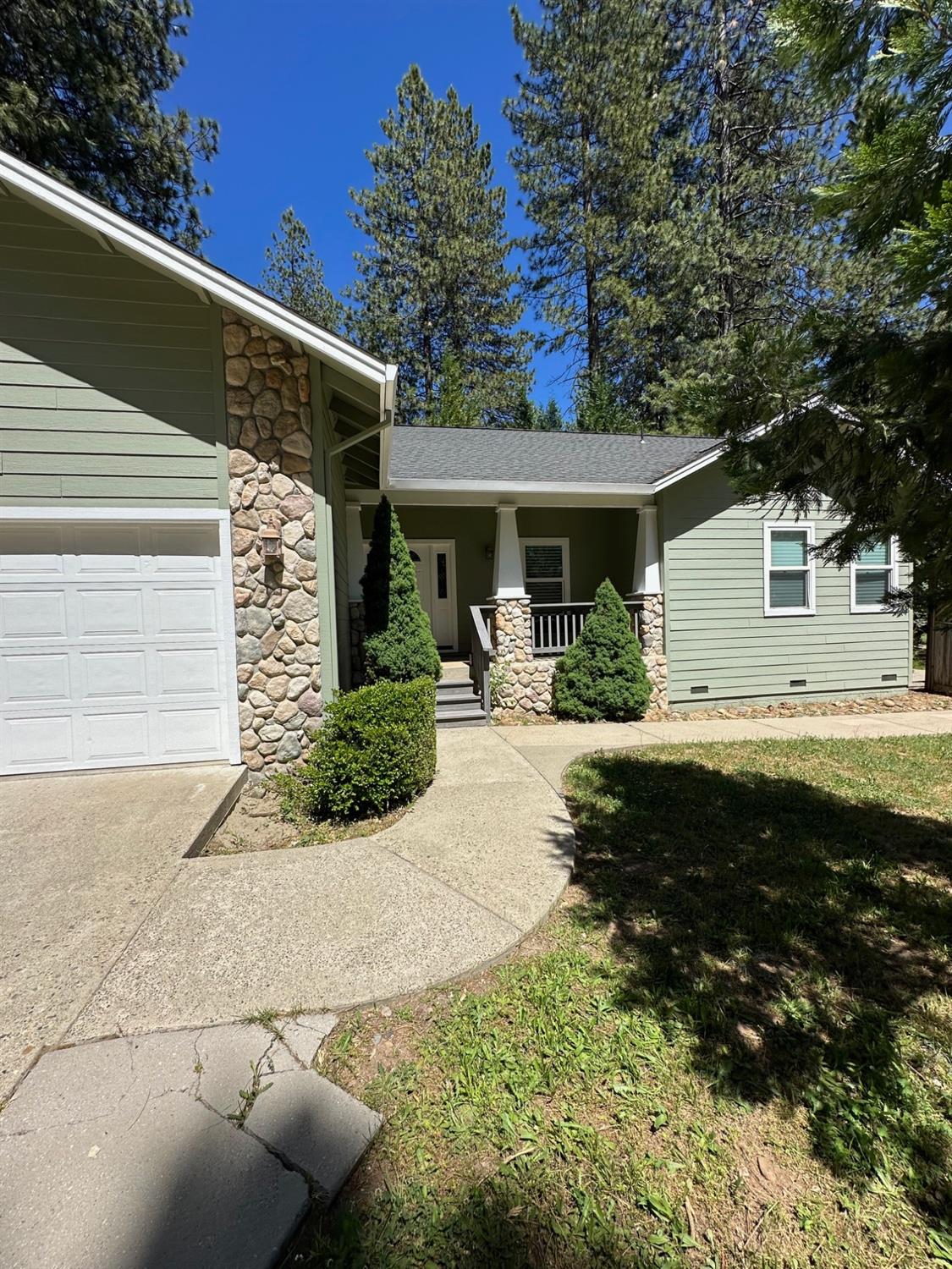 2629 Pine Drive