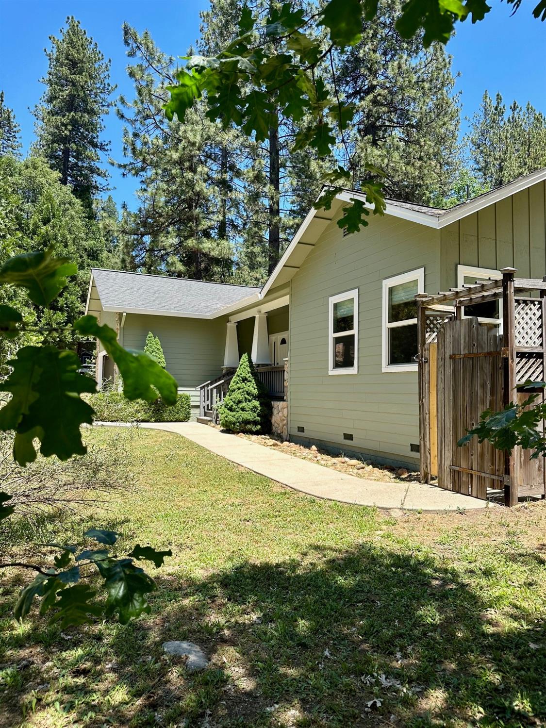 2629 Pine Drive