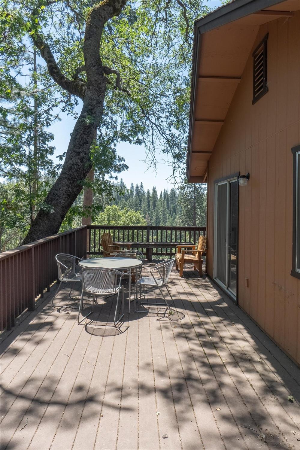 1937 Manzanita Drive