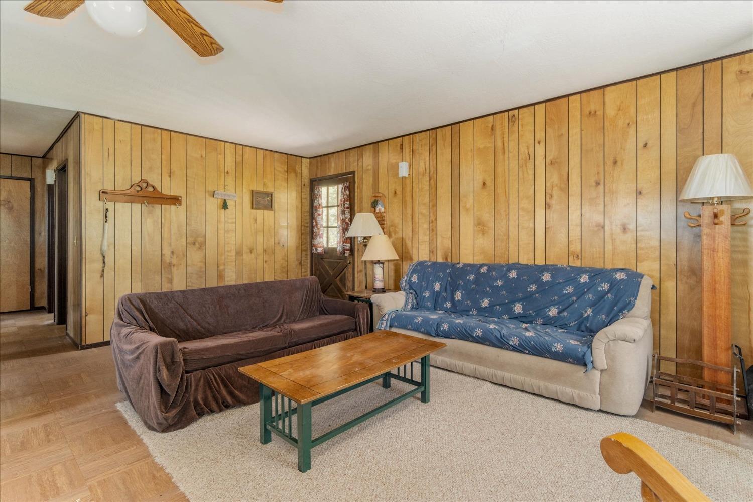 1937 Manzanita Drive