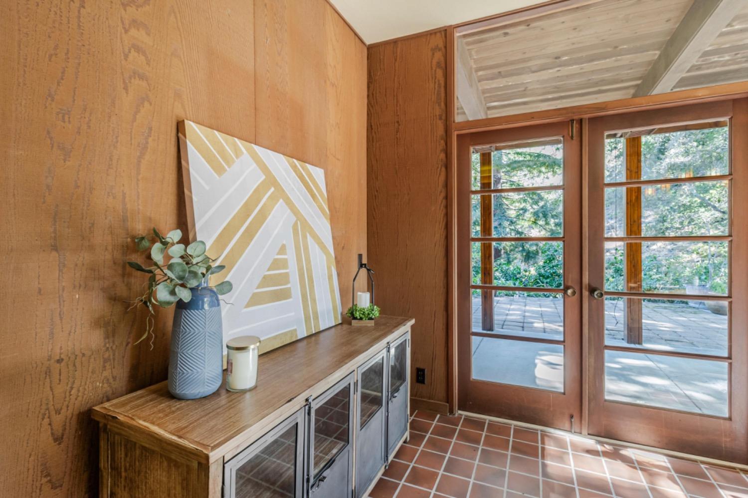 3145 Bandera Drive