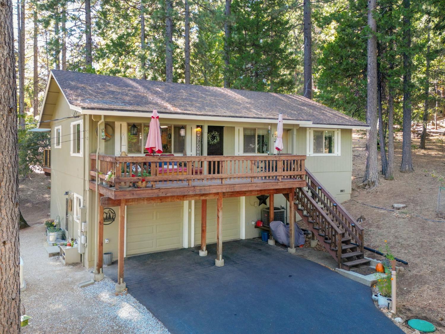 2767 Quartz Drive