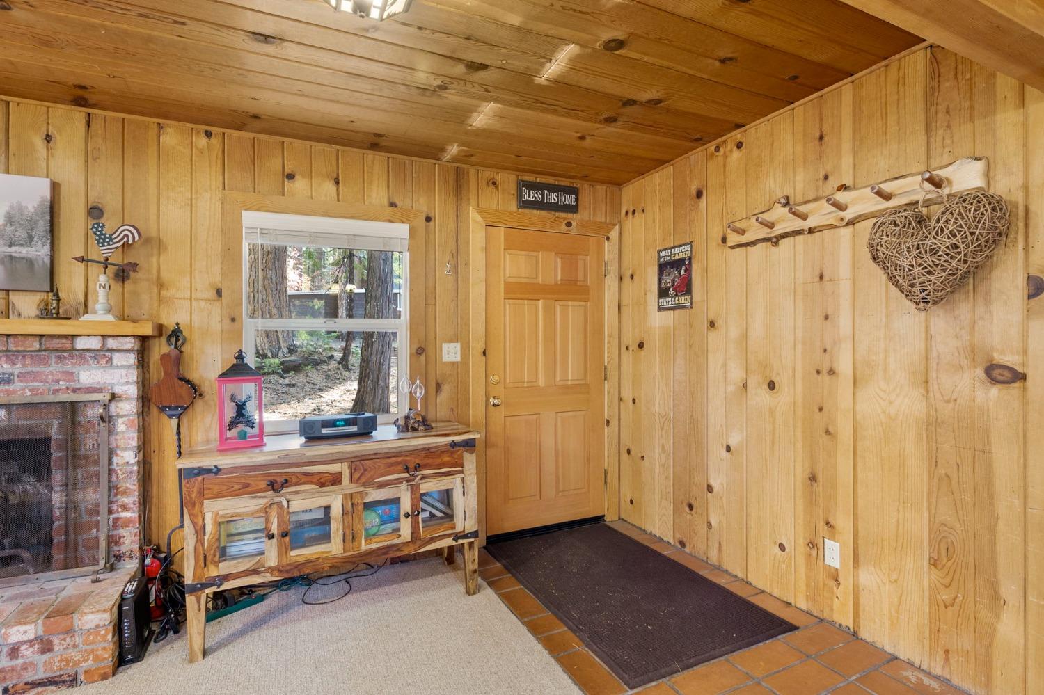 2534 Middle Drive